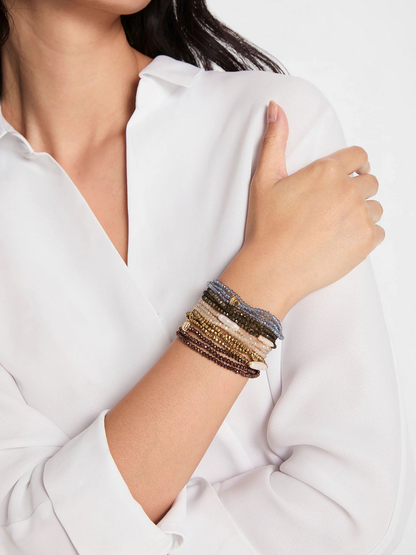 Marlyn Schiff Stretch Bracelet With Pearl