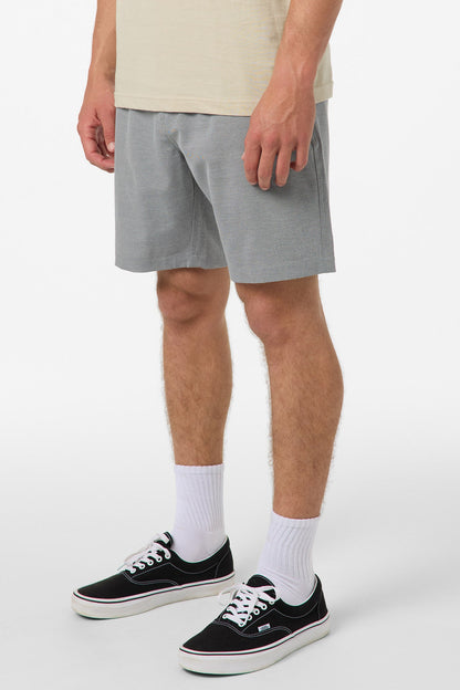 Reserve Light Check 19" Hybrid Shorts
