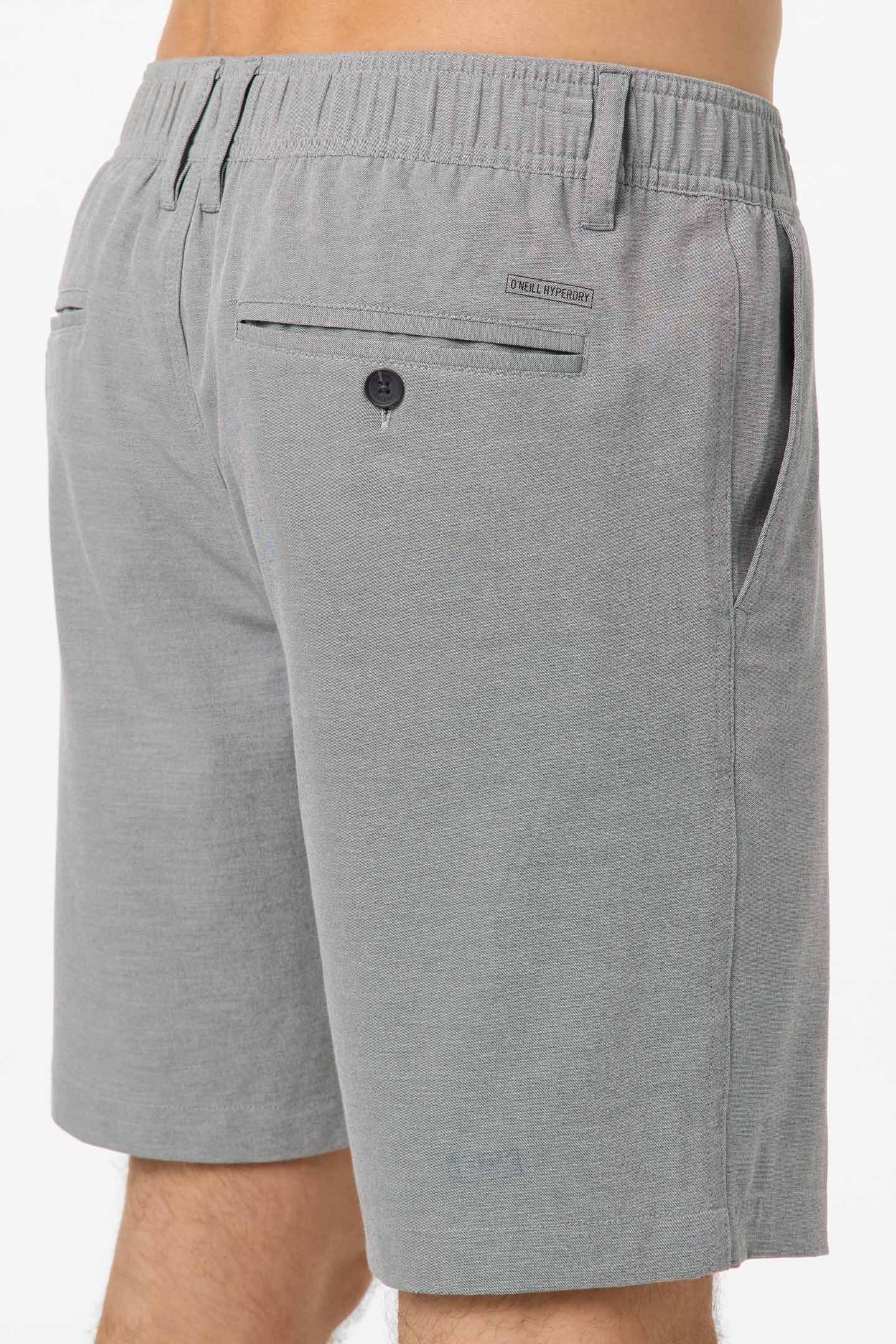 Reserve Light Check 19" Hybrid Shorts