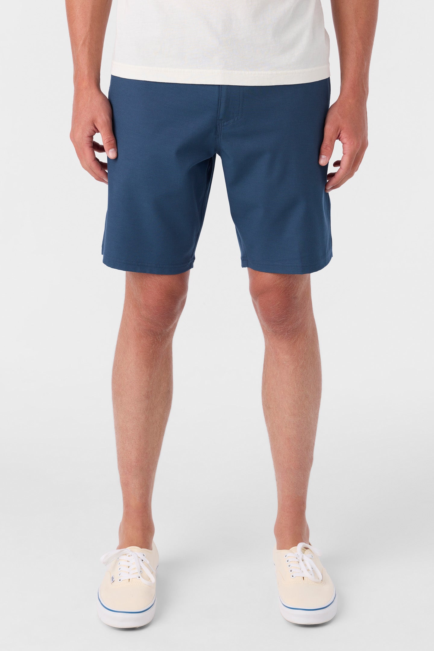 Reserve Light Check 19" Hybrid Shorts