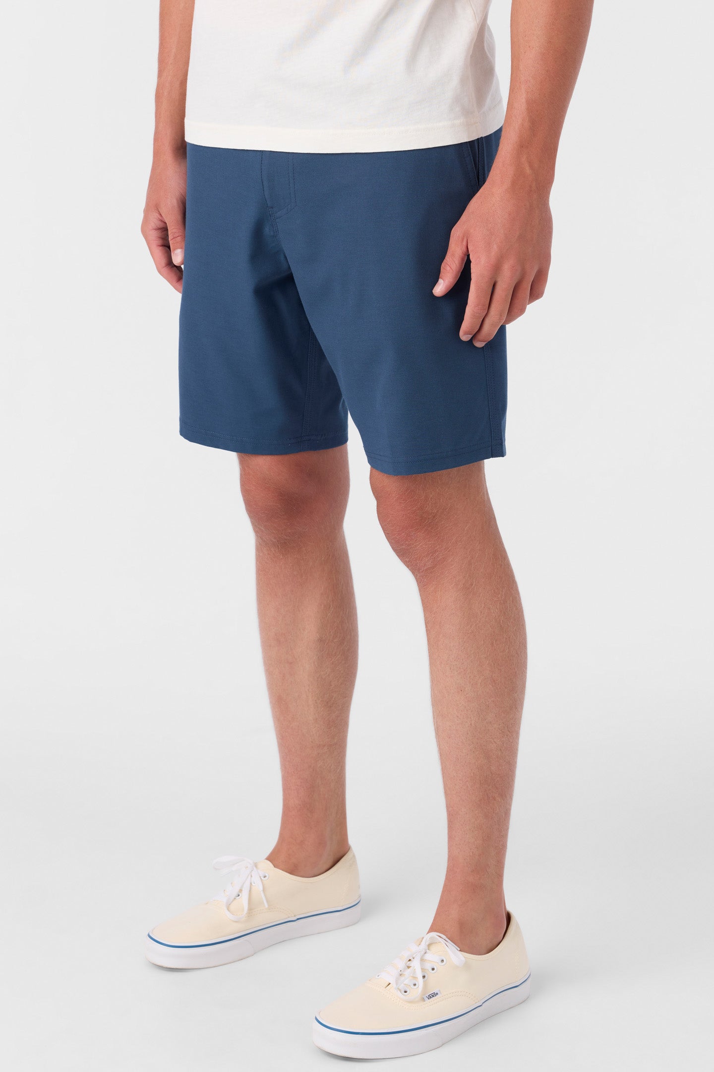 Reserve Light Check 19" Hybrid Shorts