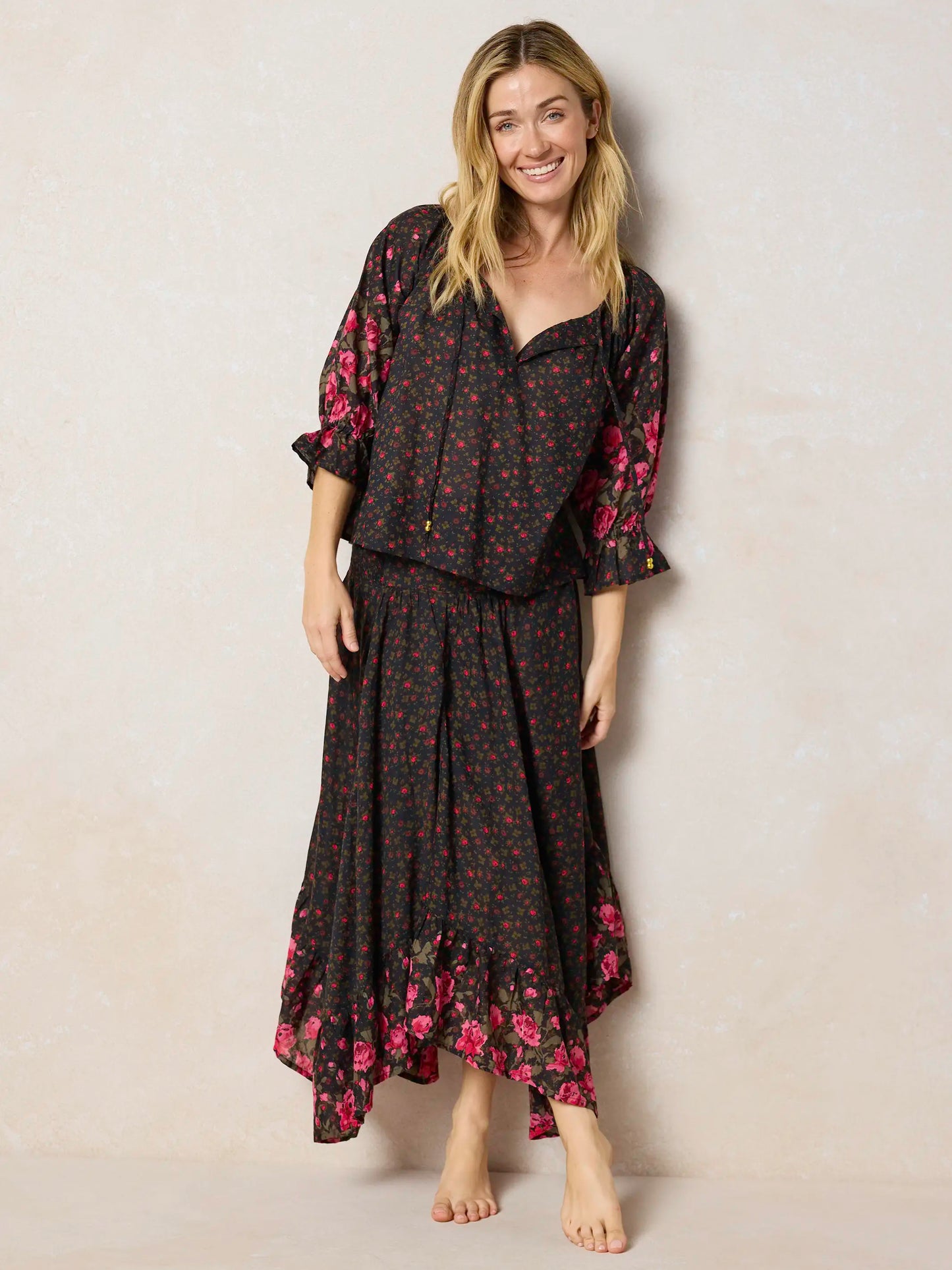 Feelin' Alive Convertible Midi Skirt - Black Fuchsia Floral